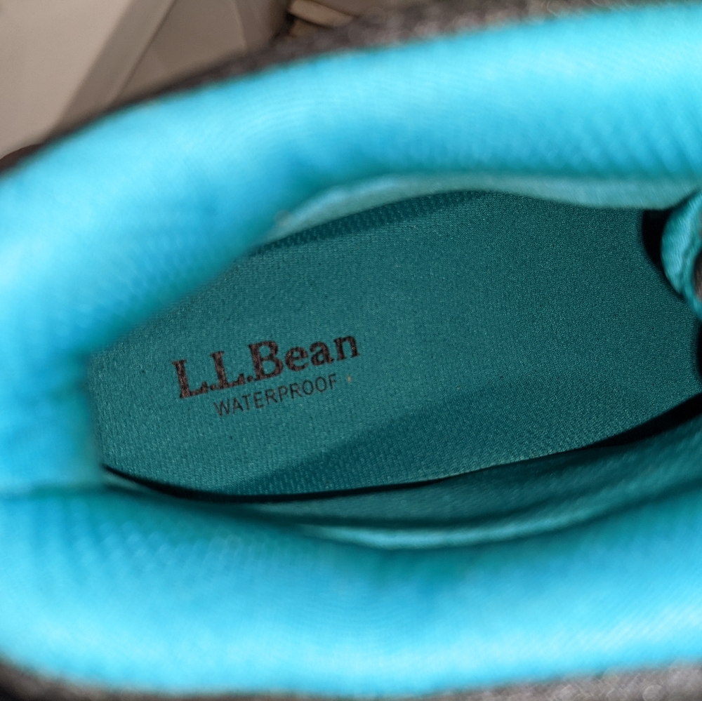 NWOT waterproof hiking shoes by L.L bean - Picture 8 of 16